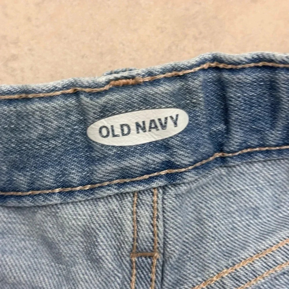 Old navy toddler girl Blue denim shorts size 5T - Picture 3 of 7